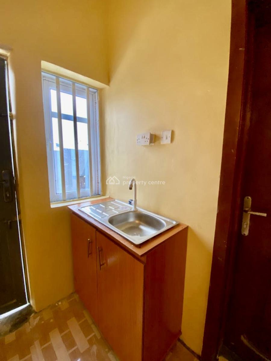 Secured and Gate Estate, Abraham Adesanya Area, Ajah, Lagos, Self Contain (single Rooms) for Rent
