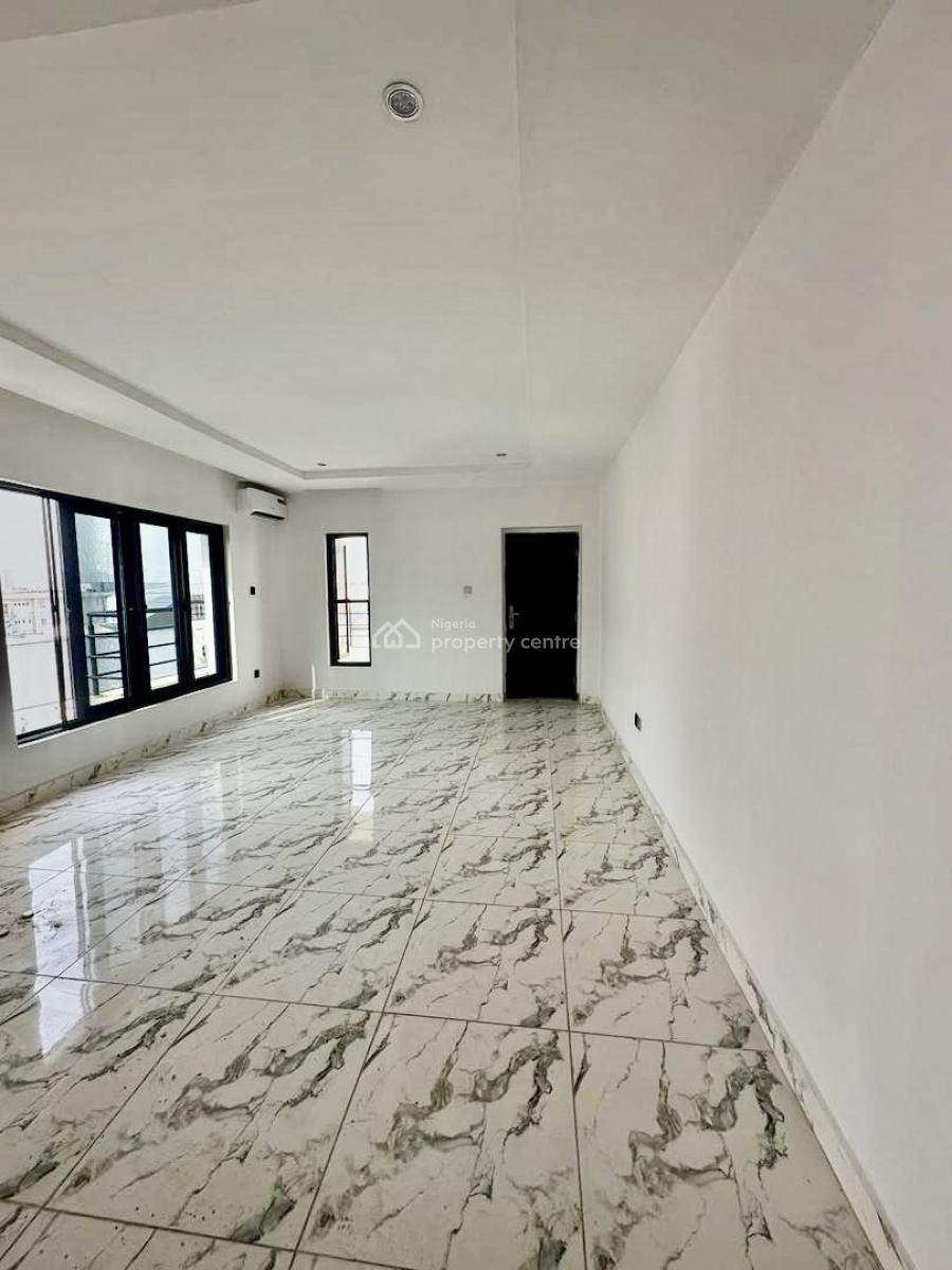 Newly Luxury Built with a Pool, Gym, Lekki Phase 1, Lekki, Lagos, Flat / Apartment for Rent
