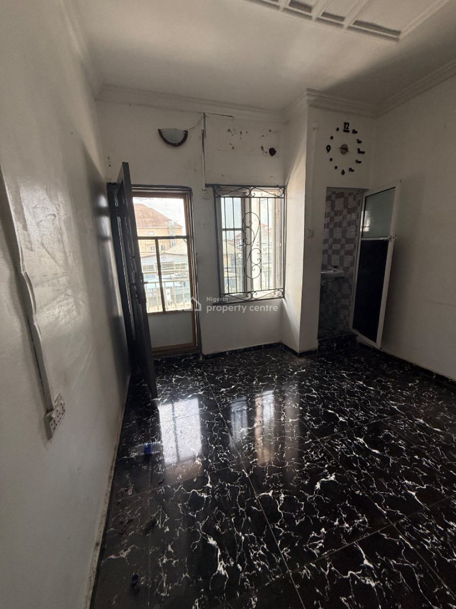 Lovely 2 Bedroom Flat, Surulere, Lagos, Flat / Apartment for Rent