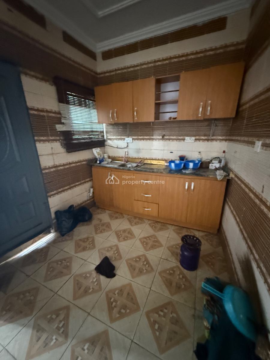 Lovely 2 Bedroom Flat, Surulere, Lagos, Flat / Apartment for Rent