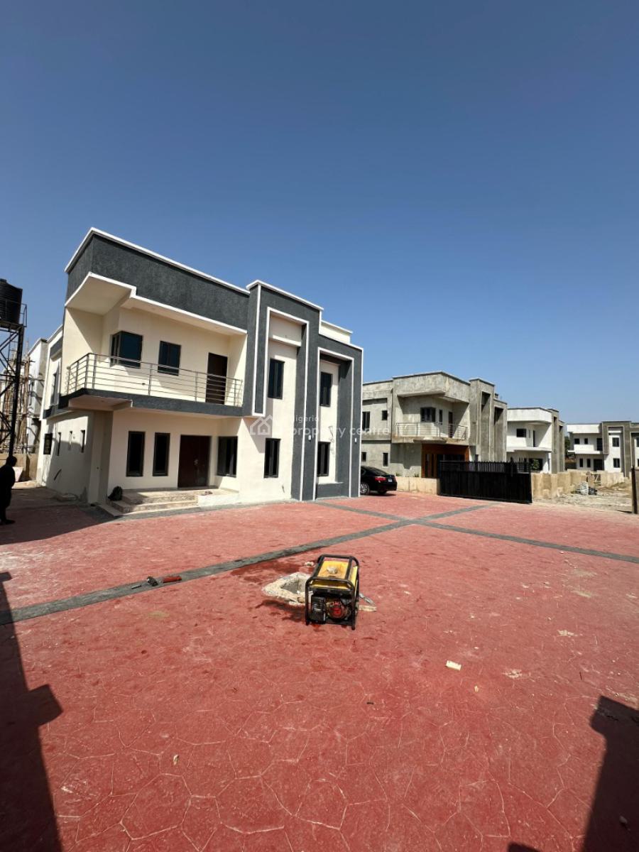 Well Built 5-bedrooms Detached Duplex with Bq, Mini Estate, Karsana, Abuja, Detached Duplex for Sale