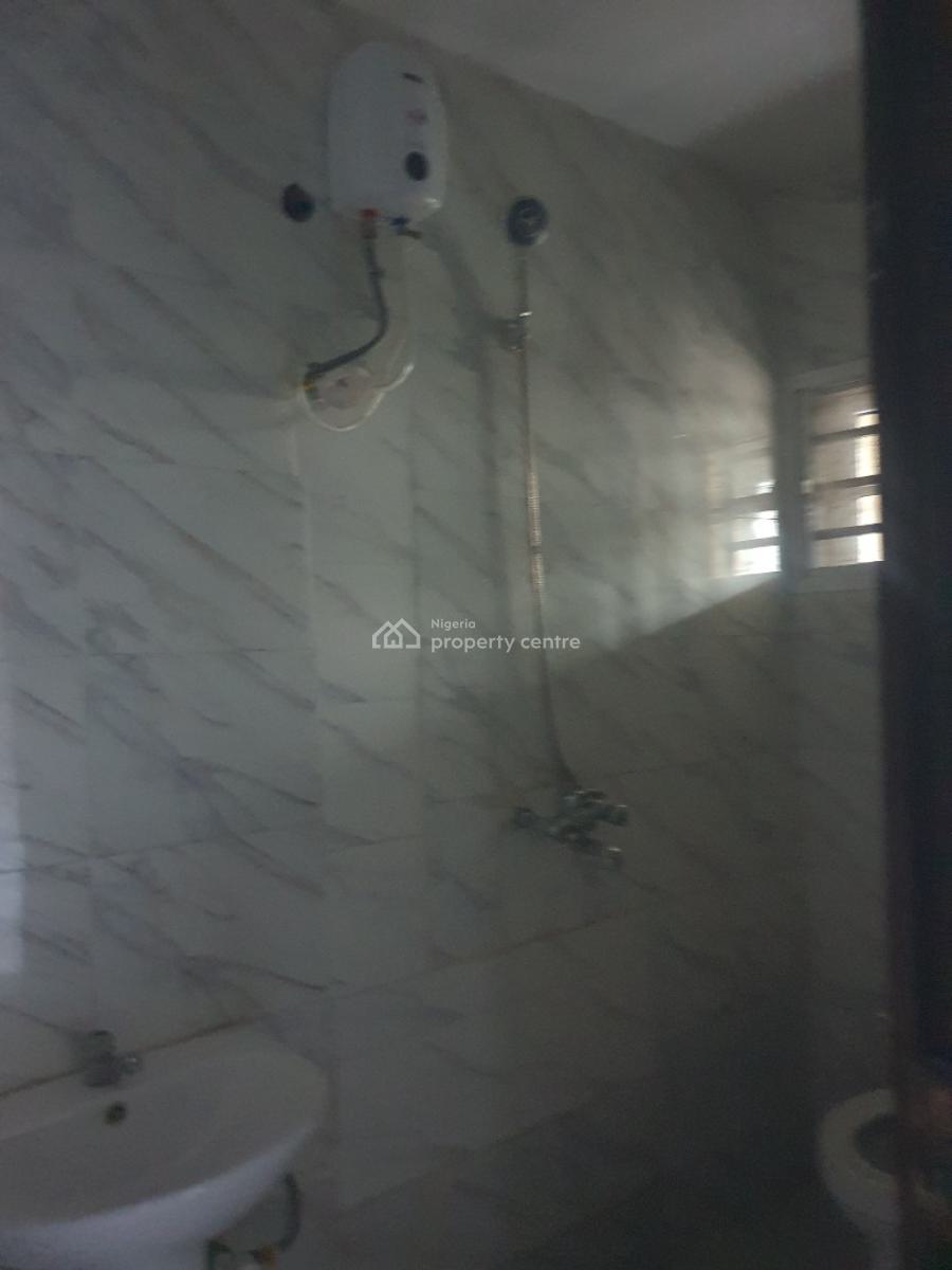 Beautifully Designed 2 Bedroom Apartment, Badore Road, Badore, Ajah, Lagos, Flat / Apartment for Rent