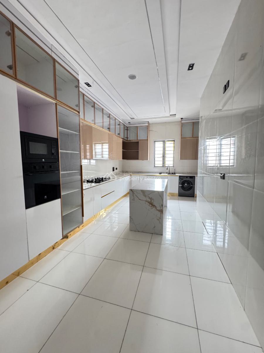 Very Spacious 5 Bedroom House  Pool, Vgc, Lekki, Lagos, Detached Duplex for Sale