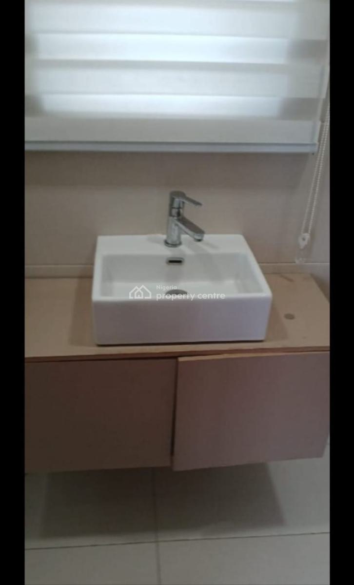 Luxury 2 Bedroom Standard Apartment, Periwinkle Estate, Lekki Phase 1, Lekki, Lagos, House for Rent