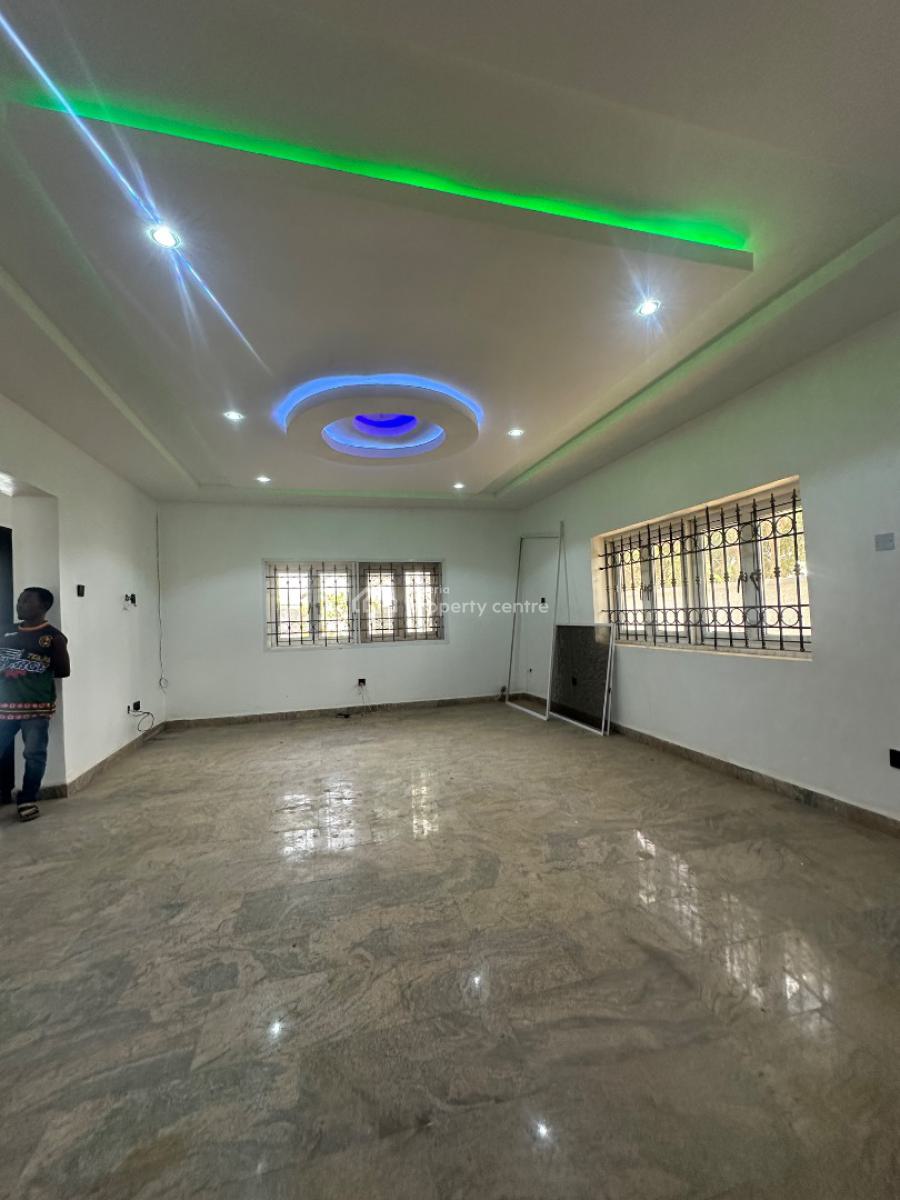 Luxury 6 Bedroom Duplex, Guzape District, Abuja, House for Sale