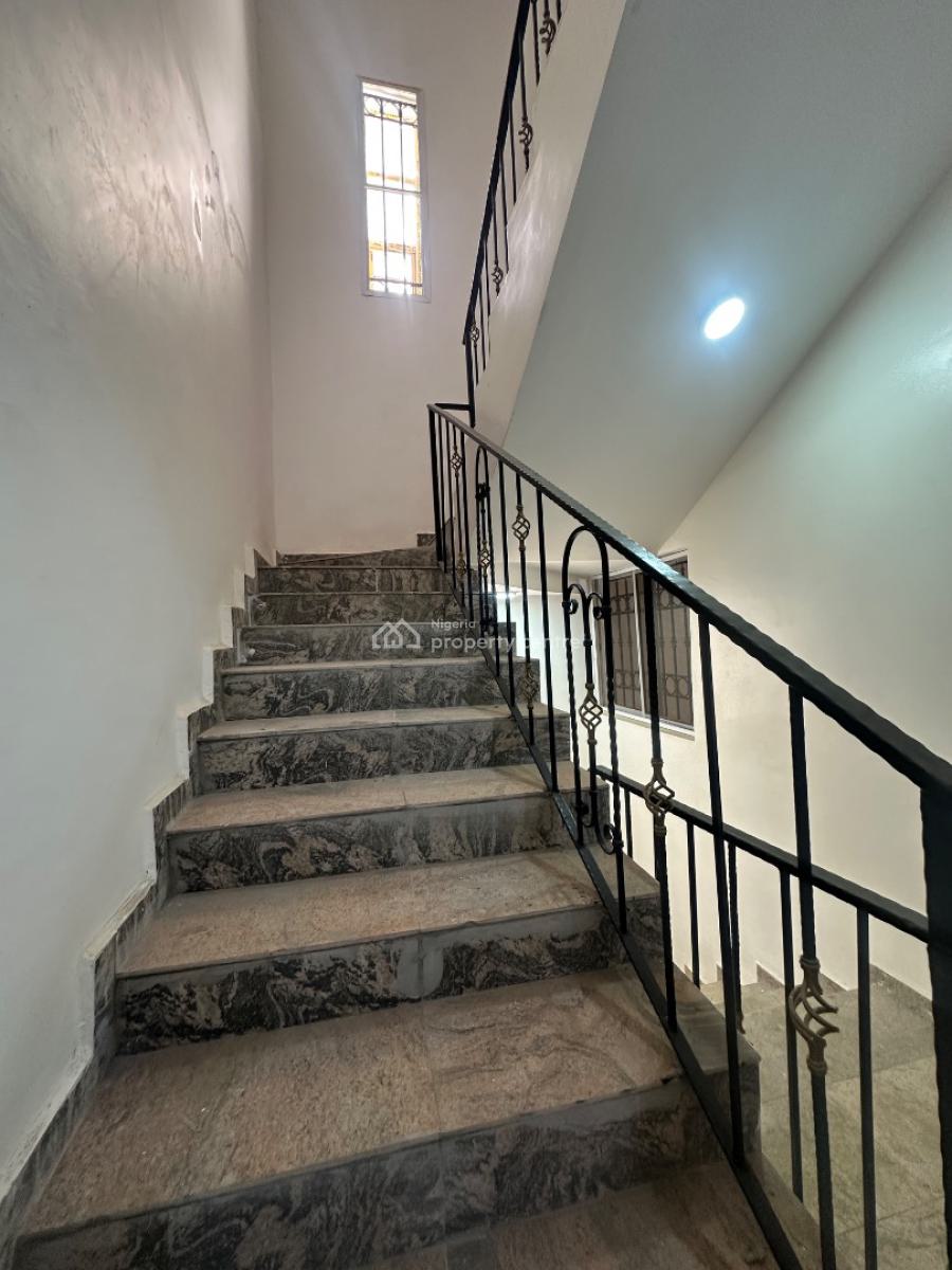 Luxury 6 Bedroom Duplex, Guzape District, Abuja, House for Sale