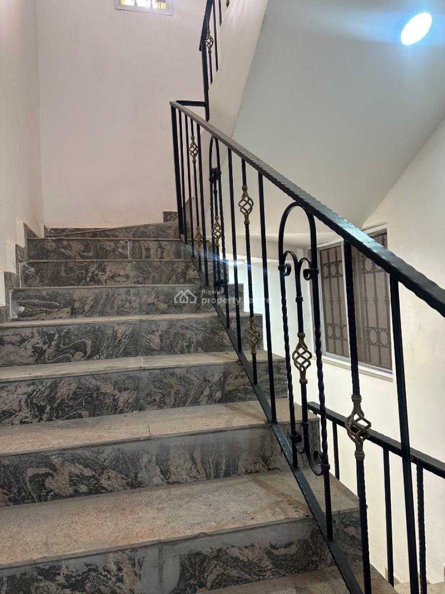 Luxury 6 Bedroom Duplex, Guzape District, Abuja, House for Sale