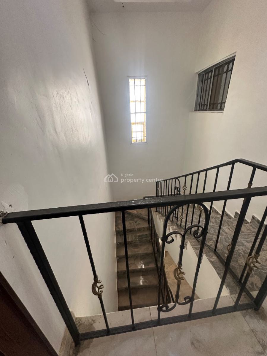Luxury 6 Bedroom Duplex, Guzape District, Abuja, House for Sale