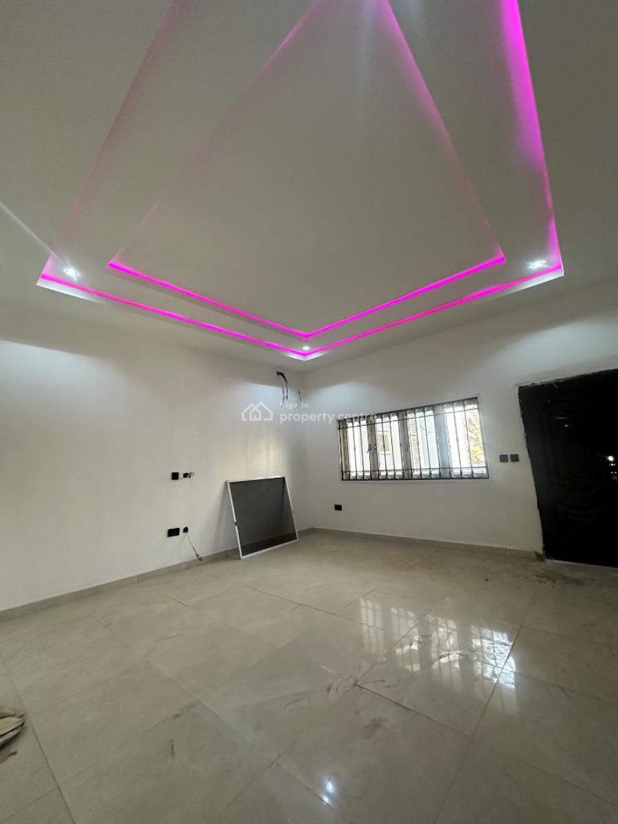 Luxury 6 Bedroom Duplex, Guzape District, Abuja, House for Sale