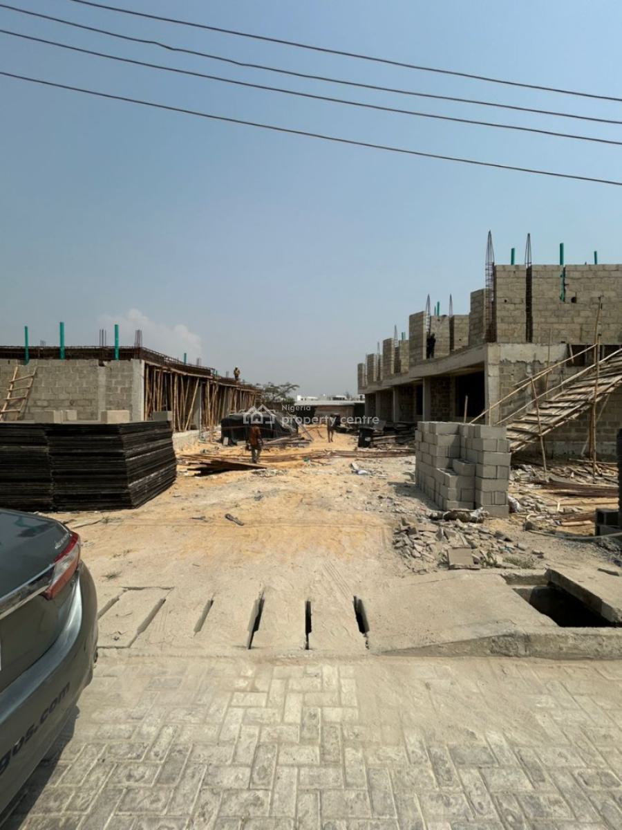 4-bedroom Terrace Duplex with Bq, Osapa, Lekki, Lagos, Terraced Duplex for Sale