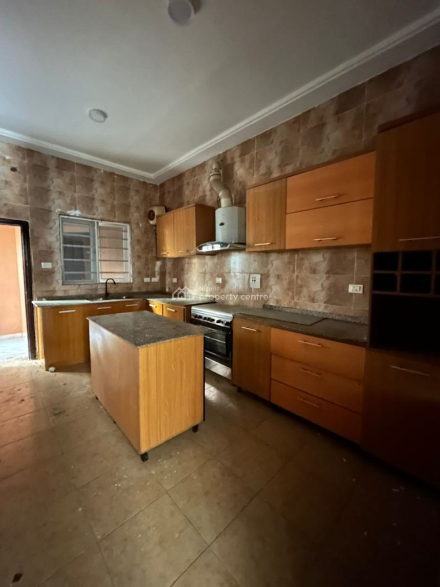 4-bedroom Semi-detached Duplex +bq in Lekki, Ologolo, Lekki, Lagos, Semi-detached Duplex for Rent