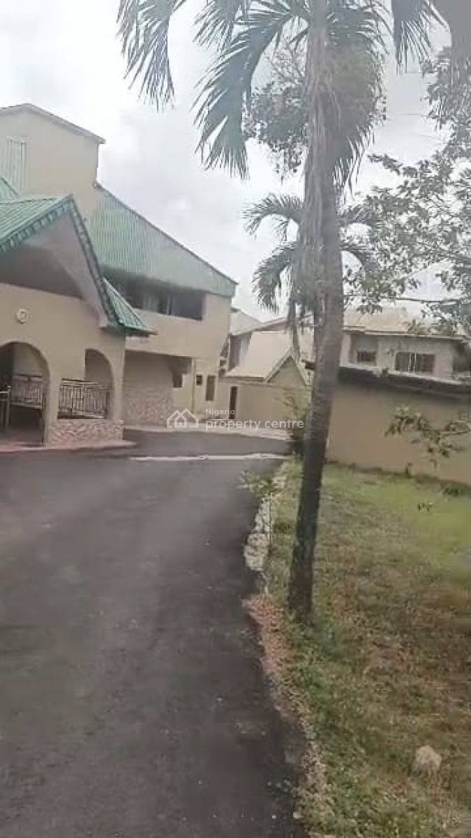 a 9876sqm Land of Units of Tenanted Apartments, Independence Estate, New Bodija, Ibadan, Oyo, Block of Flats for Sale