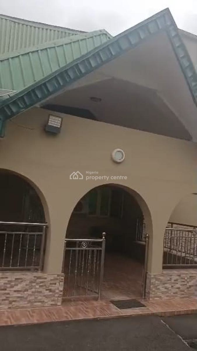 a 9876sqm Land of Units of Tenanted Apartments, Independence Estate, New Bodija, Ibadan, Oyo, Block of Flats for Sale