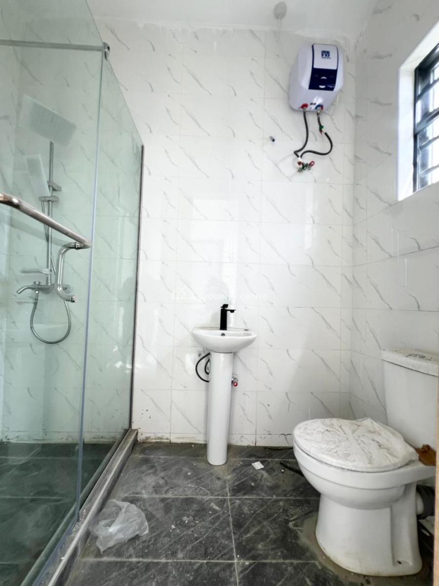 Exquisite 2bedroom Apartment with Swimming Pool in a Secure Estate, New Road, Lekki, Lagos, Flat / Apartment for Sale