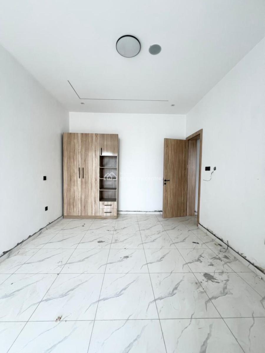 Exquisite 2bedroom Apartment with Swimming Pool in a Secure Estate, New Road, Lekki, Lagos, Flat / Apartment for Sale