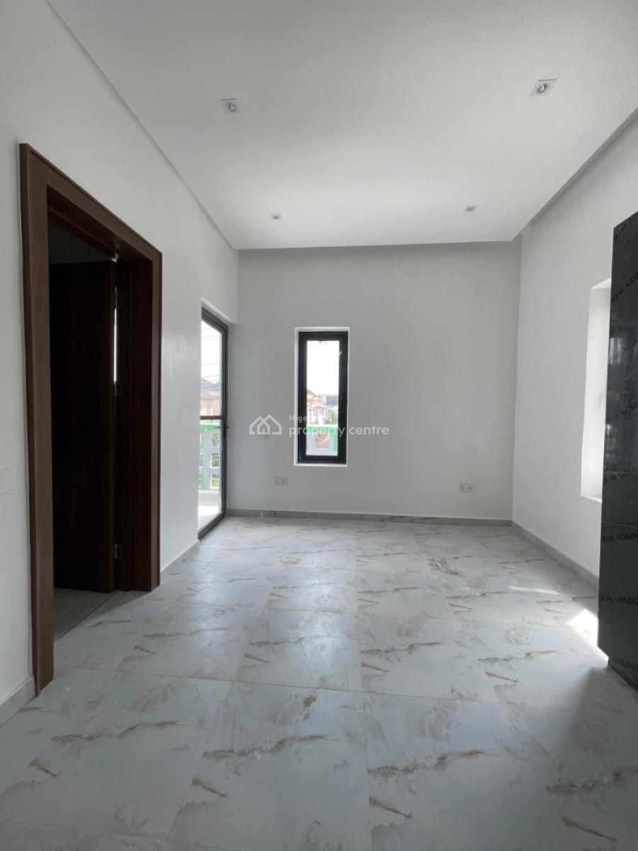 Spacious  4 Bedroom Semi Detached Duplex with Bq, Lekki Phase 1, Lekki, Lagos, Detached Duplex for Sale