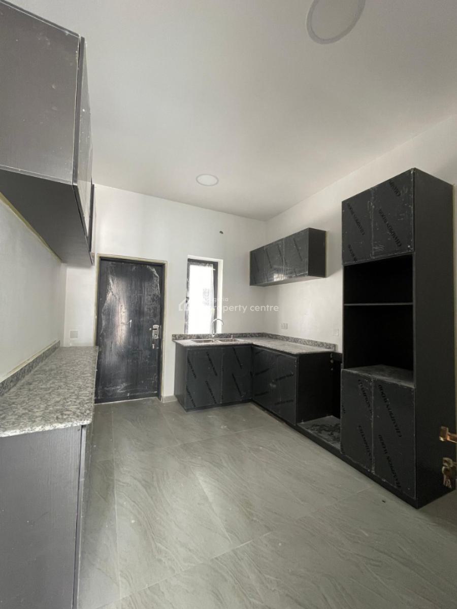 Spacious  4 Bedroom Semi Detached Duplex with Bq, Lekki Phase 1, Lekki, Lagos, Detached Duplex for Sale