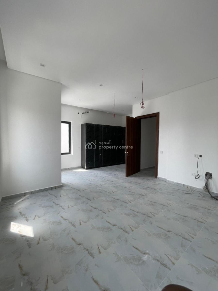 Spacious  4 Bedroom Semi Detached Duplex with Bq, Lekki Phase 1, Lekki, Lagos, Detached Duplex for Sale