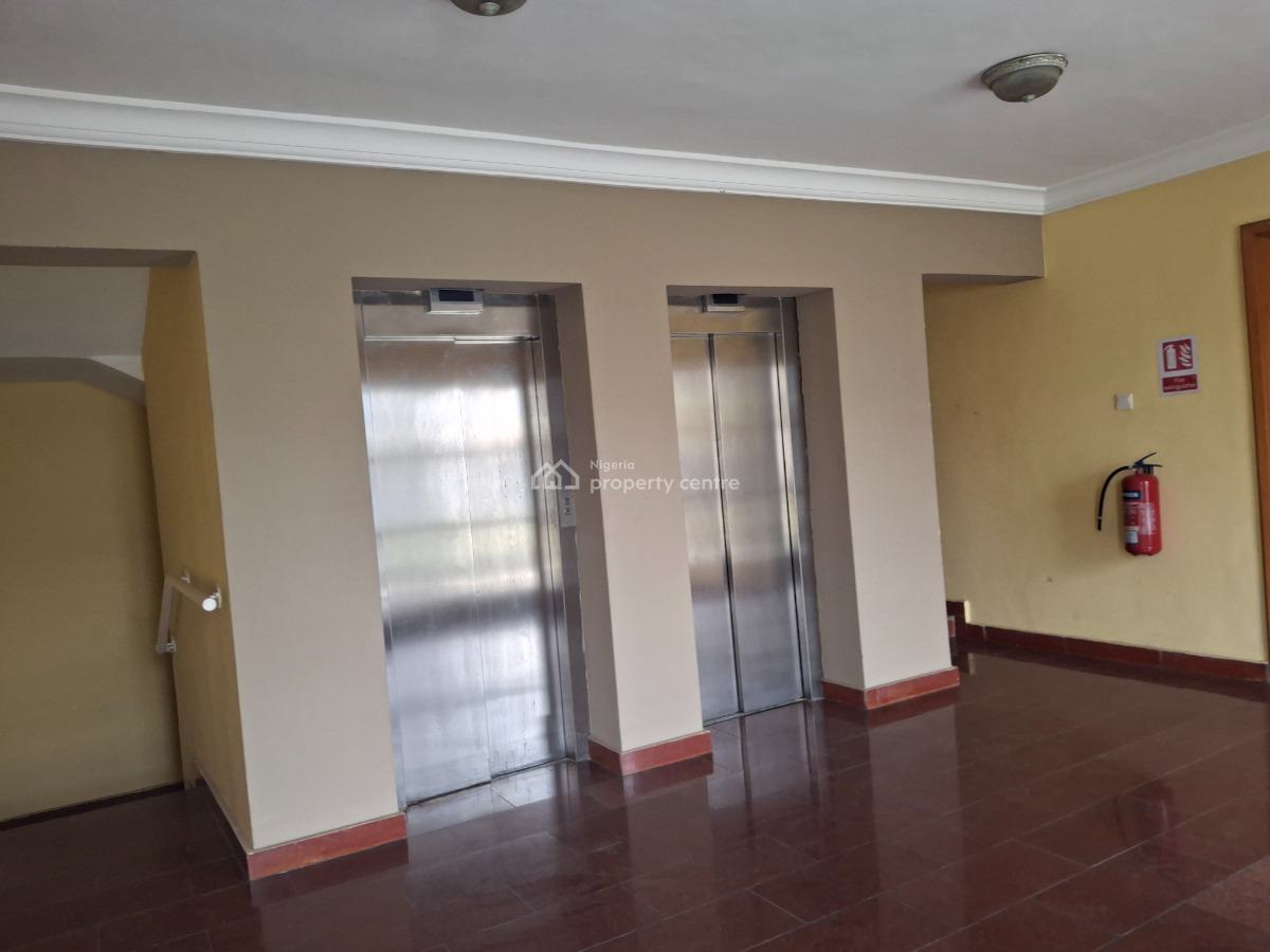 3 Bedroom Flat with Bq, Lekki Phase 1, Lekki, Lagos, Flat / Apartment for Rent