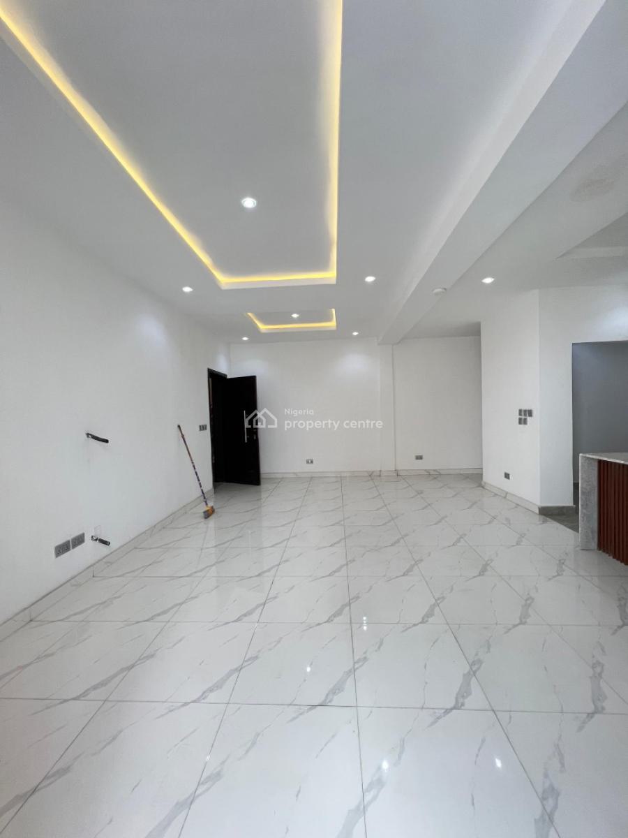 Contemporary 3bedroom Apartment, Lekki Phase 1, Lekki, Lagos, Flat / Apartment for Sale
