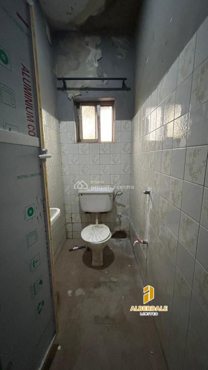 Nicely Renovated 3-bedroom Flat, Ogudu, Lagos, Flat / Apartment for Rent