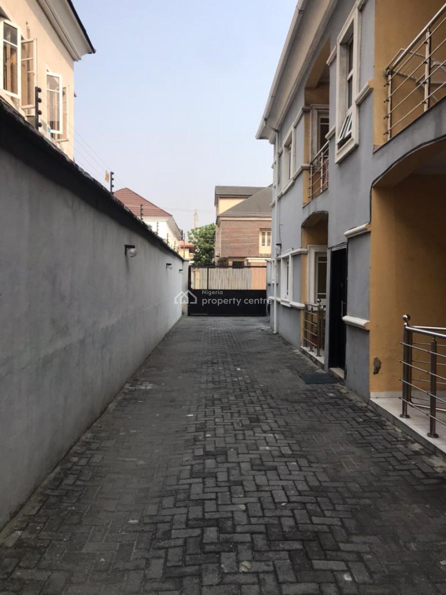 2 Bedroom Apartment, Lekki Phase 1, Lekki, Lagos, Flat / Apartment for Rent