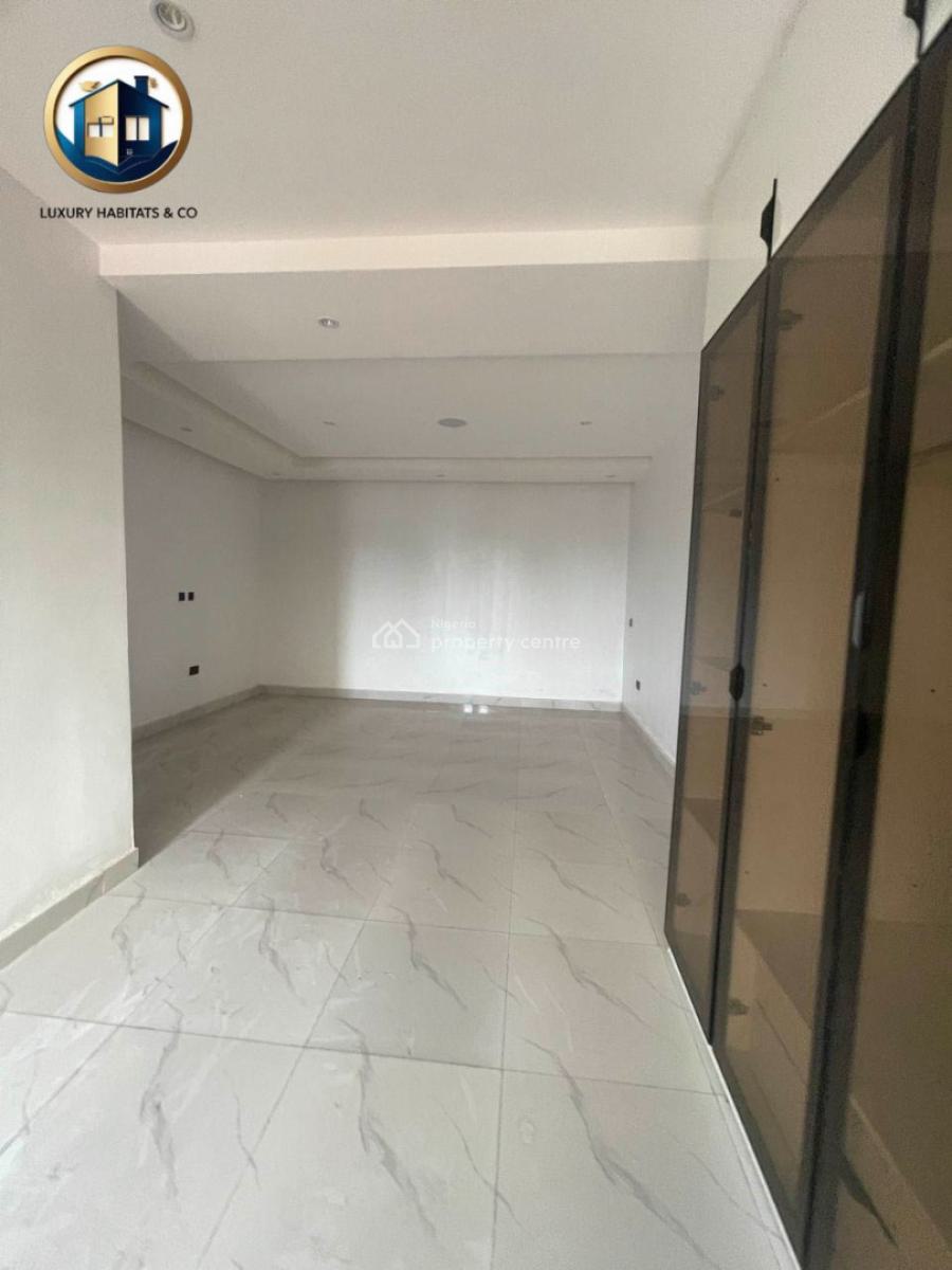 Fully Serviced 3 Bedroom Flat with a Room Bq, Lekki Phase 1, Lekki, Lagos, Flat / Apartment for Rent