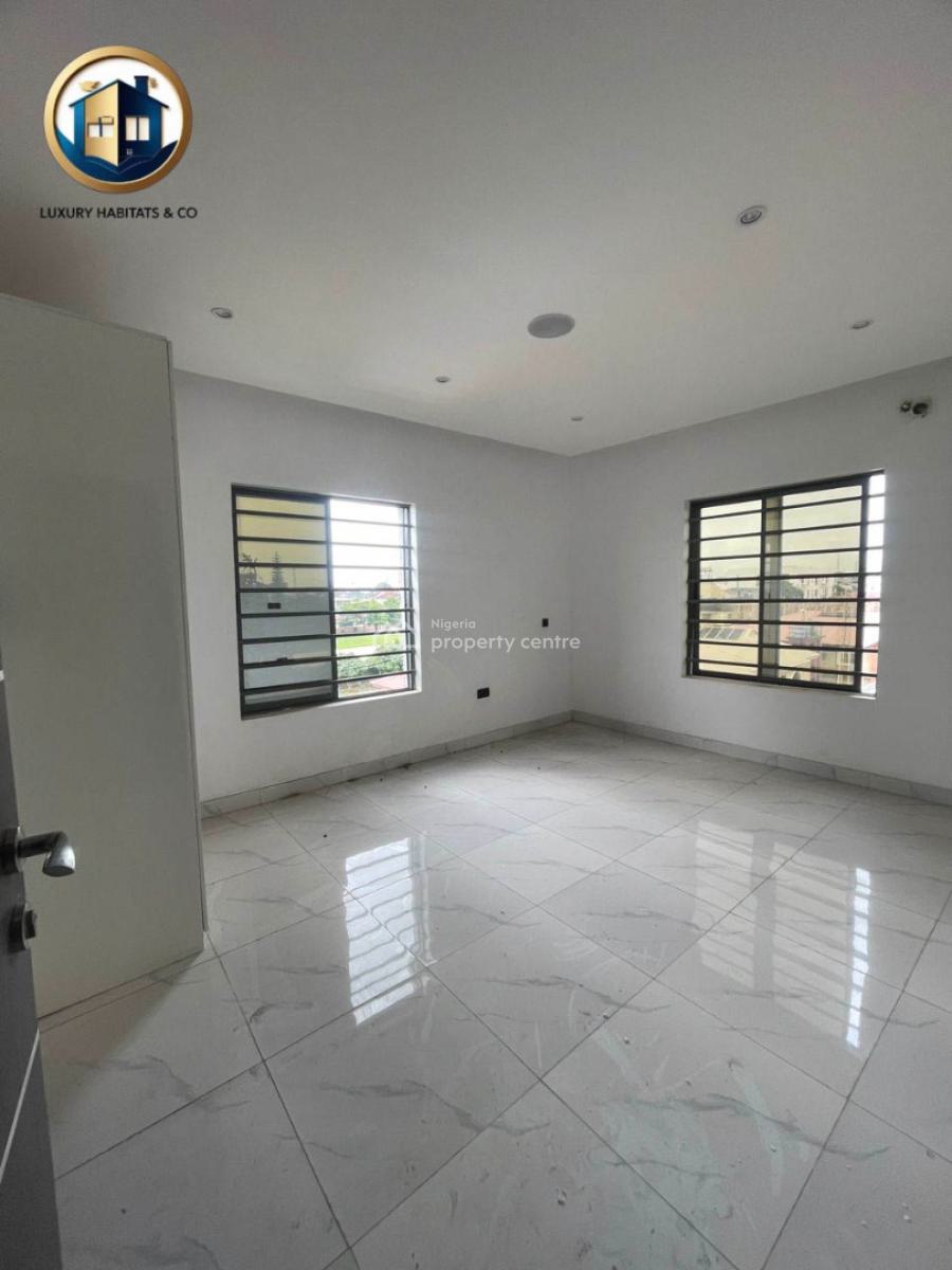 Fully Serviced 3 Bedroom Flat with a Room Bq, Lekki Phase 1, Lekki, Lagos, Flat / Apartment for Rent