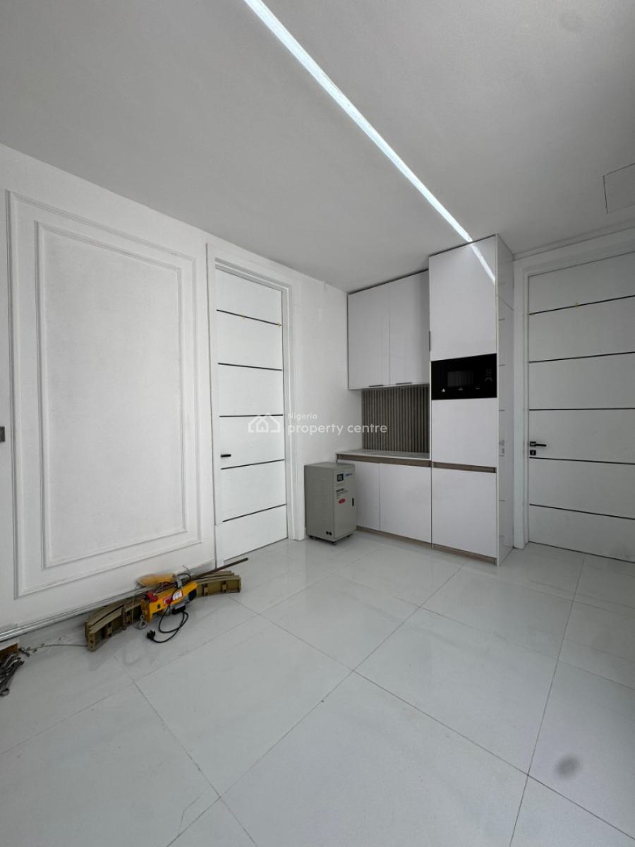 Magnificent 6  Beds with a Private Pool & Gym, Chevron Drive, Lekki, Lagos, Detached Duplex for Sale