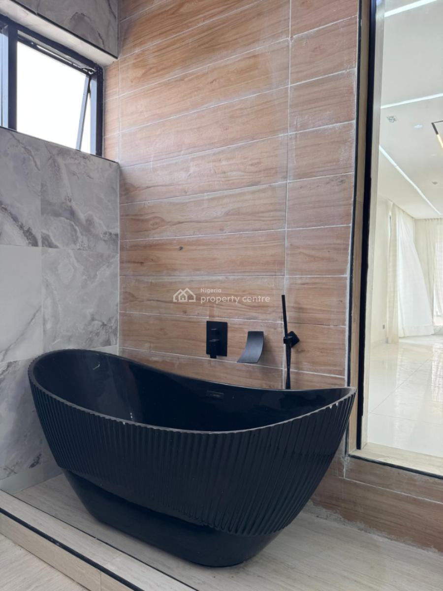 Magnificent 6  Beds with a Private Pool & Gym, Chevron Drive, Lekki, Lagos, Detached Duplex for Sale