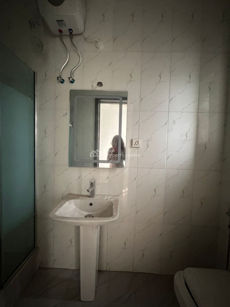 2-bedroom Apartment in Lekki, Ologolo, Lekki, Lagos, Flat / Apartment for Rent