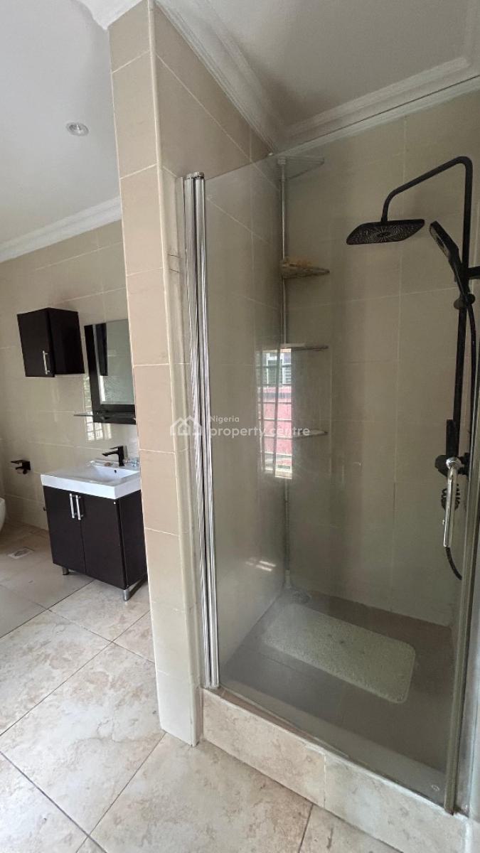 Spacious 4 Bedroom Apartment Available in Old Ikoyi, Old Ikoyi, Ikoyi, Lagos, Flat / Apartment for Rent