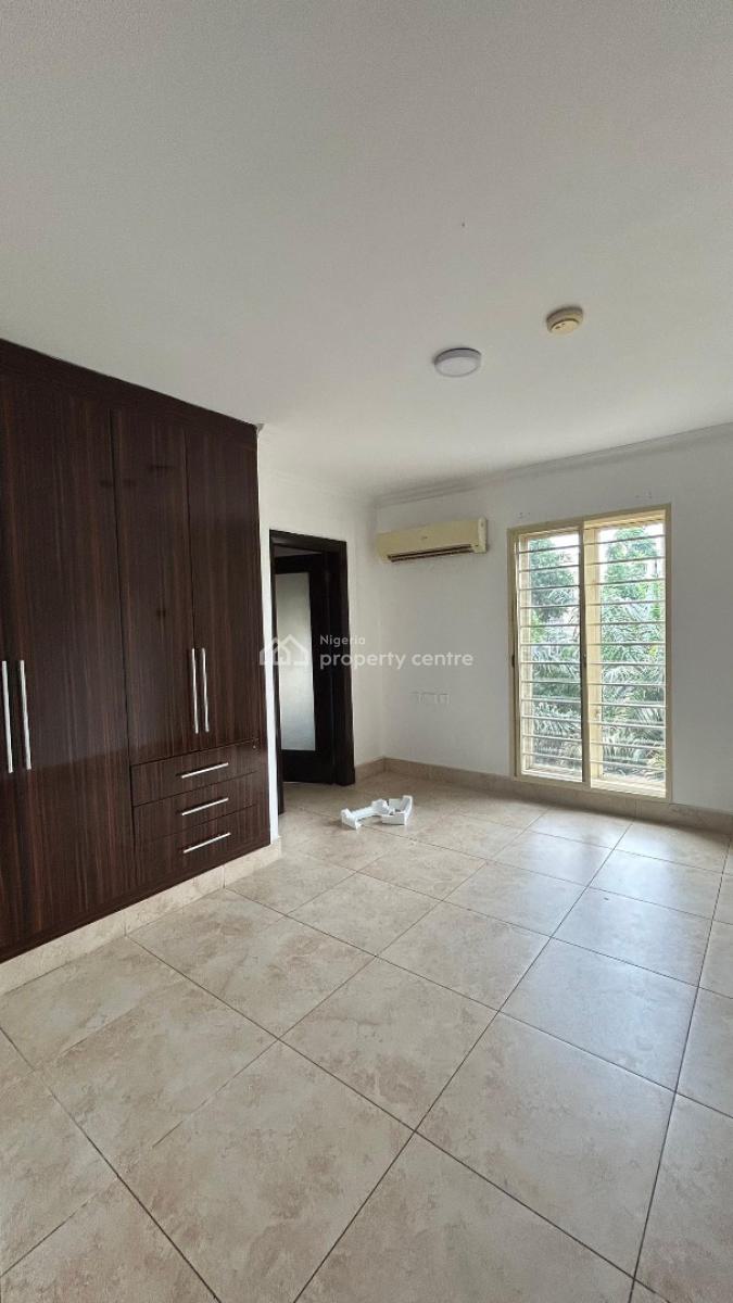 Spacious 4 Bedroom Apartment Available in Old Ikoyi, Old Ikoyi, Ikoyi, Lagos, Flat / Apartment for Rent