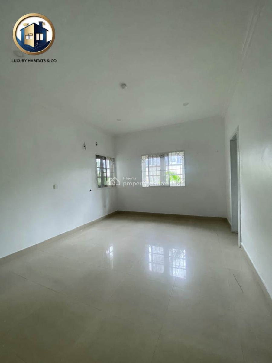 Newly Renovated 3 Bedroom Flat on Ground Floor with a Bq, Lekki Phase 1, Lekki, Lagos, Flat / Apartment for Rent