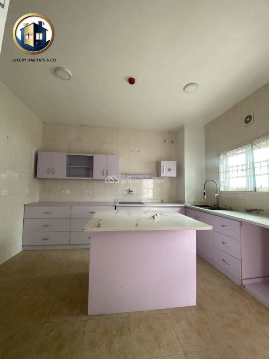Newly Renovated 3 Bedroom Flat on Ground Floor with a Bq, Lekki Phase 1, Lekki, Lagos, Flat / Apartment for Rent