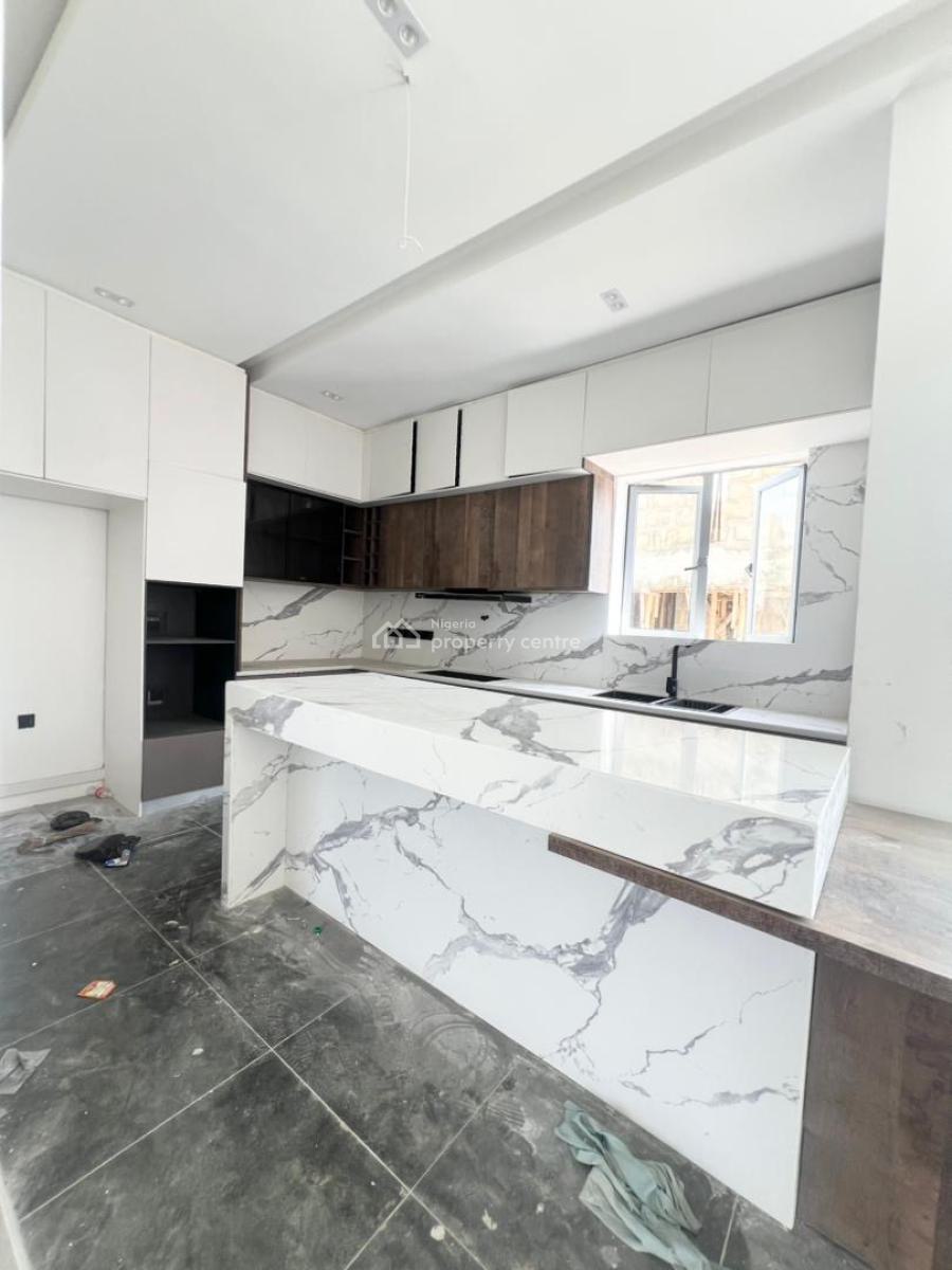 Elegant 4 Bedroom Terrace Duplex in a Secured Estate., Lekki Phase 1, Lekki, Lagos, Terraced Duplex for Sale