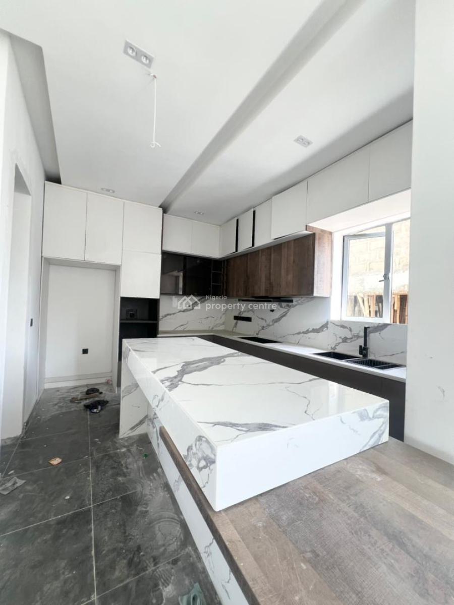 Elegant 4 Bedroom Terrace Duplex in a Secured Estate., Lekki Phase 1, Lekki, Lagos, Terraced Duplex for Sale