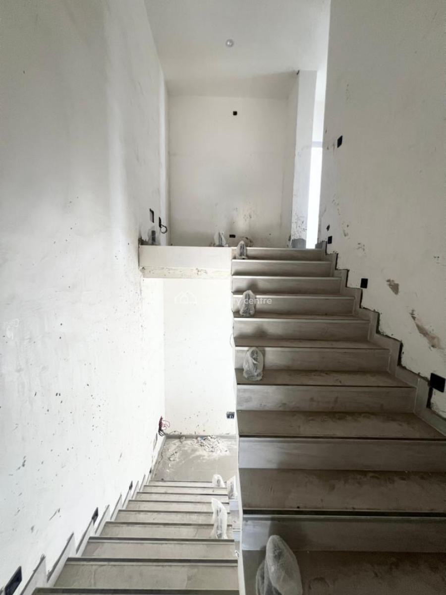 Elegant 4 Bedroom Terrace Duplex in a Secured Estate., Lekki Phase 1, Lekki, Lagos, Terraced Duplex for Sale