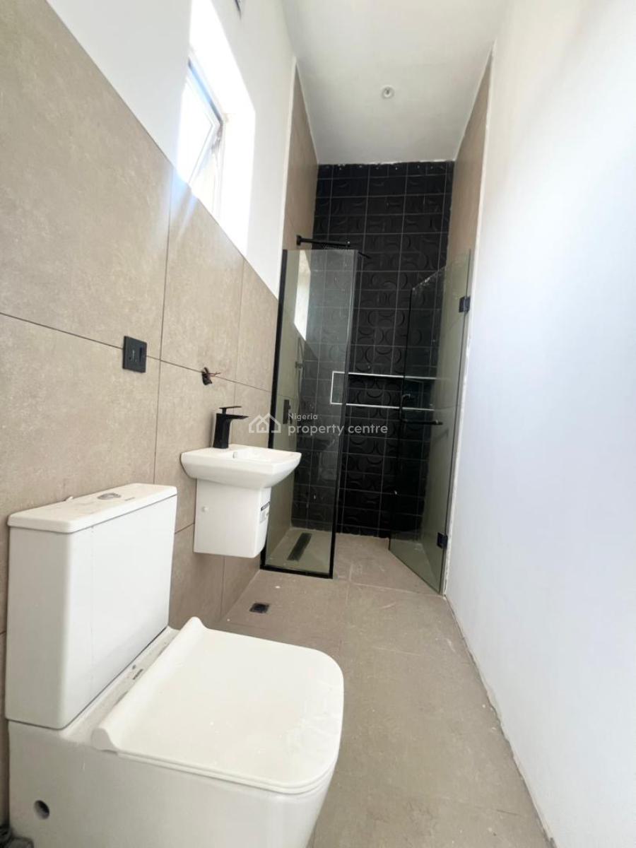 Elegant 4 Bedroom Terrace Duplex in a Secured Estate., Lekki Phase 1, Lekki, Lagos, Terraced Duplex for Sale