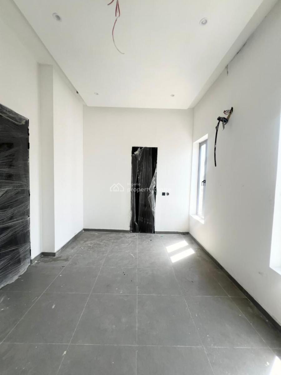 Elegant 4 Bedroom Terrace Duplex in a Secured Estate., Lekki Phase 1, Lekki, Lagos, Terraced Duplex for Sale