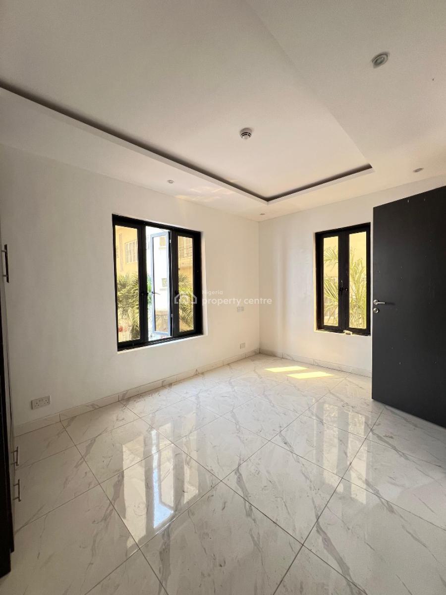 Standard 2bedroom Apartment with Elevator, Lekki Phase 1, Lekki, Lagos, Flat / Apartment for Sale