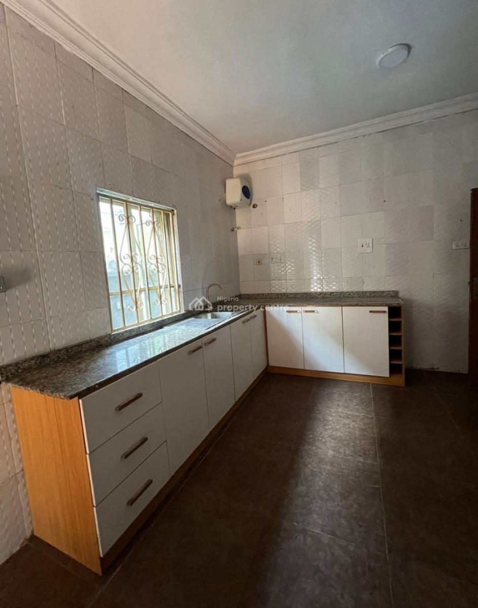 Shared Apartment, Lekki County, Ikota, Lekki, Lagos, Self Contain (single Rooms) for Rent