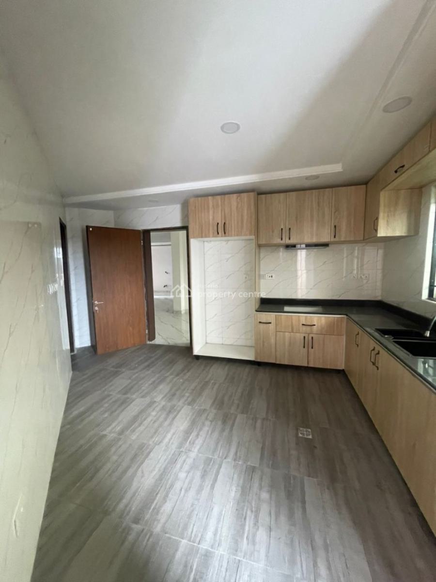 Newly Built 8 Units of 3 Bedrooms Apartment Available for Lease, Lekki Phase 1, Lekki, Lagos, Flat / Apartment for Rent