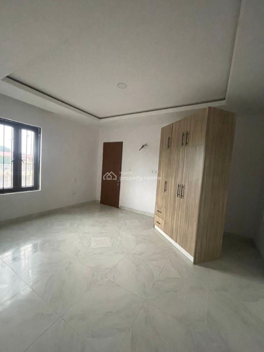 Newly Built 8 Units of 3 Bedrooms Apartment Available for Lease, Lekki Phase 1, Lekki, Lagos, Flat / Apartment for Rent