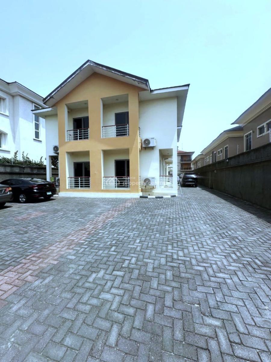 Well Maintained 2 Bedroom with Bq, Victoria Island (vi), Lagos, Flat / Apartment for Rent