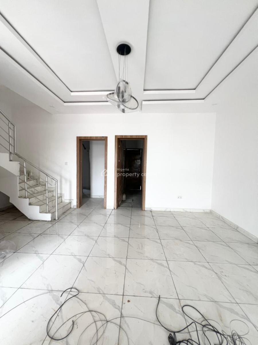 Classic 4bedroom Terrace Duplex in a Secure Estate, Ologolo, Lekki, Lagos, Terraced Duplex for Sale