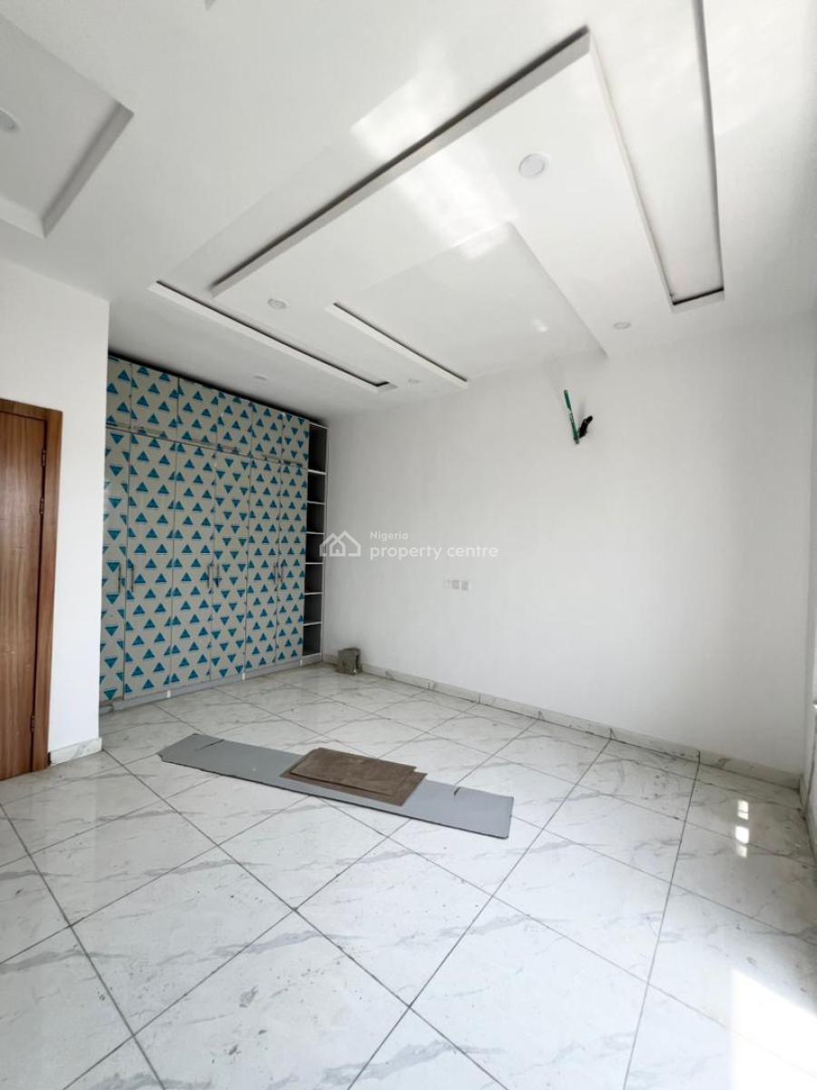 Classic 4bedroom Terrace Duplex in a Secure Estate, Ologolo, Lekki, Lagos, Terraced Duplex for Sale