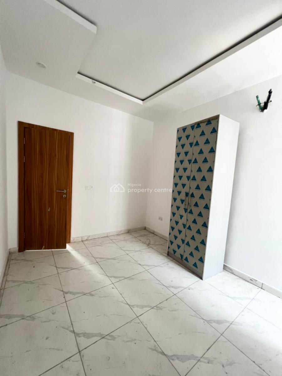 Classic 4bedroom Terrace Duplex in a Secure Estate, Ologolo, Lekki, Lagos, Terraced Duplex for Sale