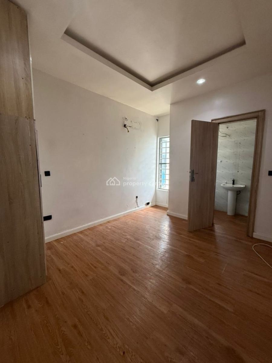 Standard Single Room in a Duplex Shared Apt, Orchid Road, Lekki, Lagos, Self Contain (single Rooms) for Rent