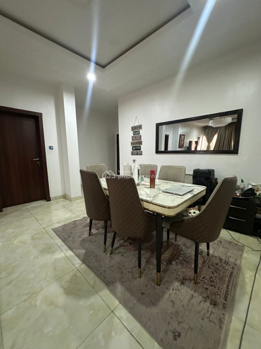 Well-maintained 4-bedroom Apartment with Gym (4th Floor), Ikoyi, Lagos, Flat / Apartment for Rent